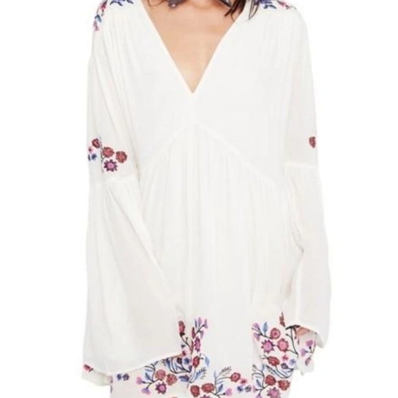 Free people Mini Dress off white with embroidery. Like New! - Picture 6 of 7